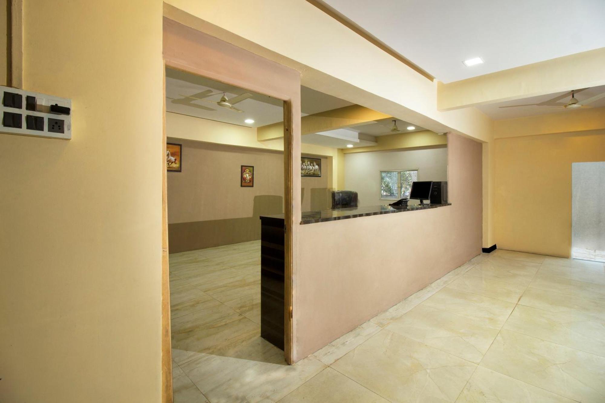 Hotel O The Star Hotel Panvel Kültér fotó