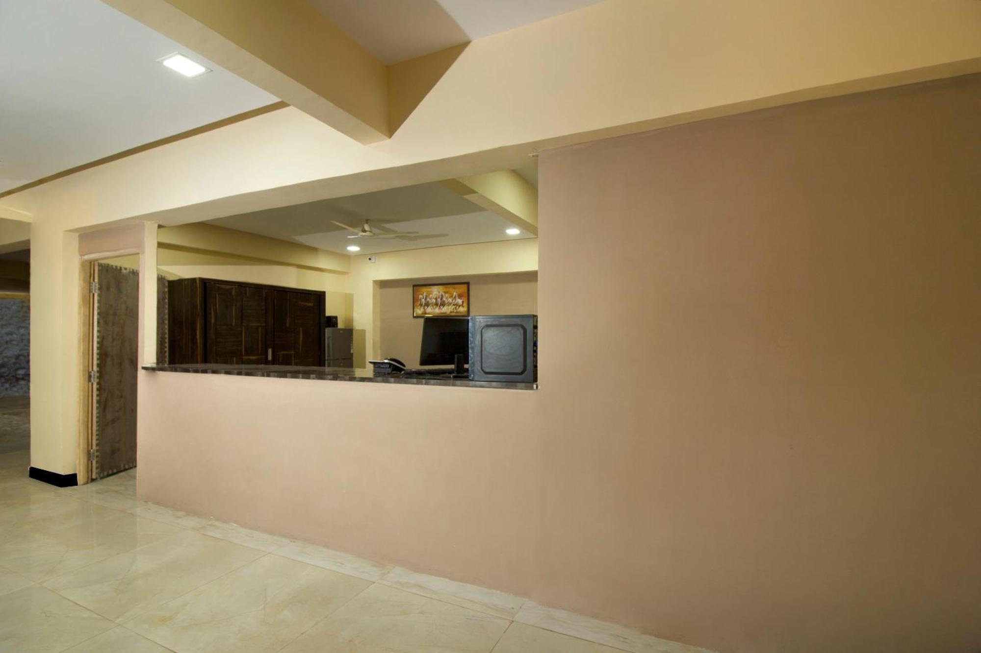 Hotel O The Star Hotel Panvel Kültér fotó