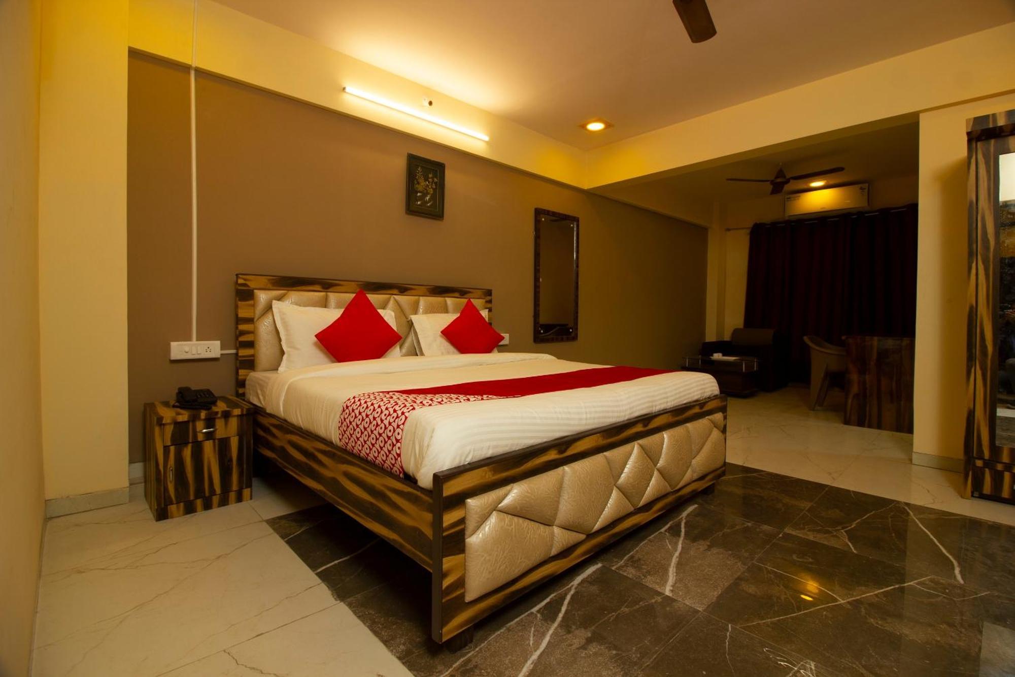 Hotel O The Star Hotel Panvel Kültér fotó