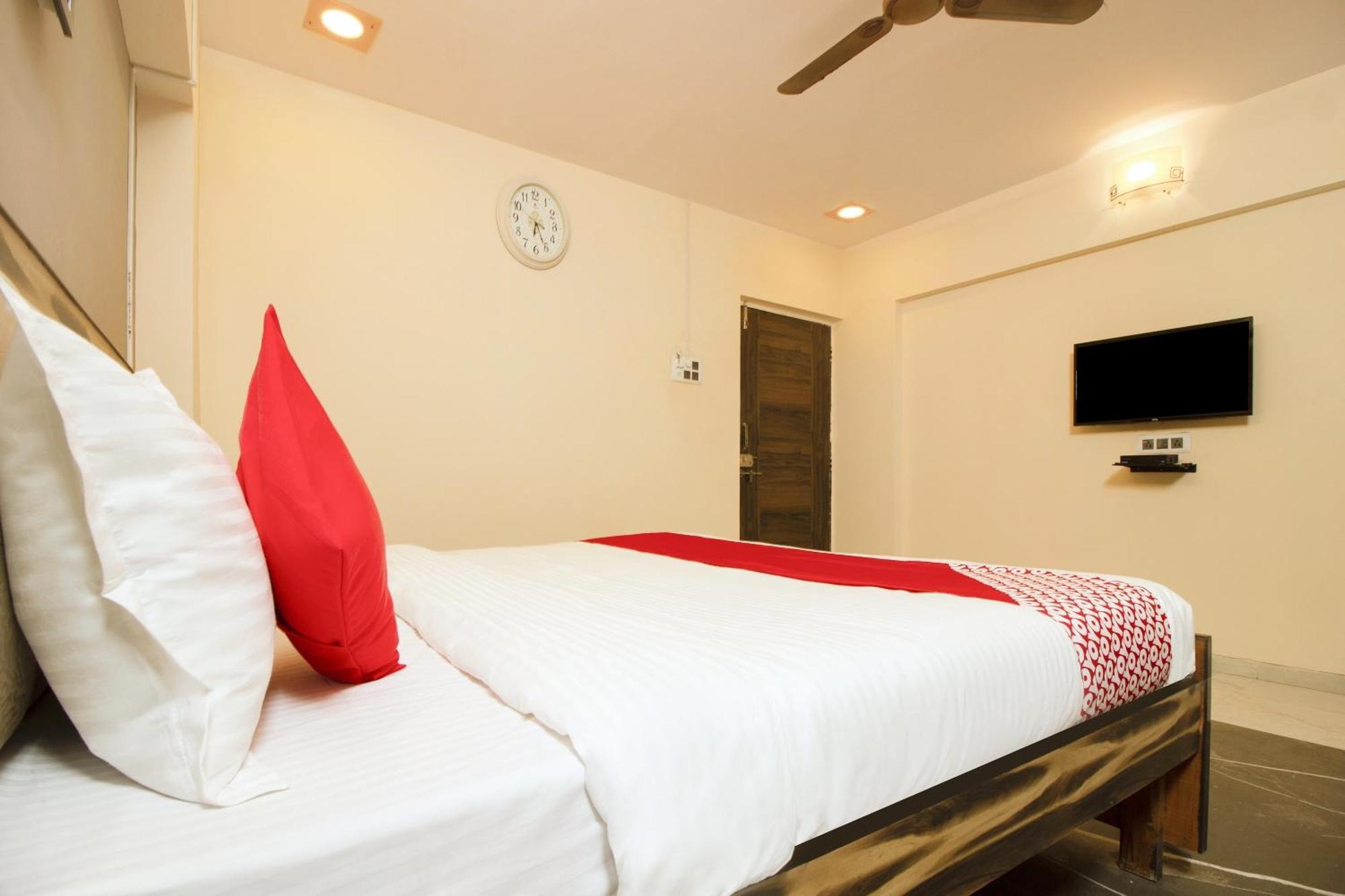 Hotel O The Star Hotel Panvel Kültér fotó